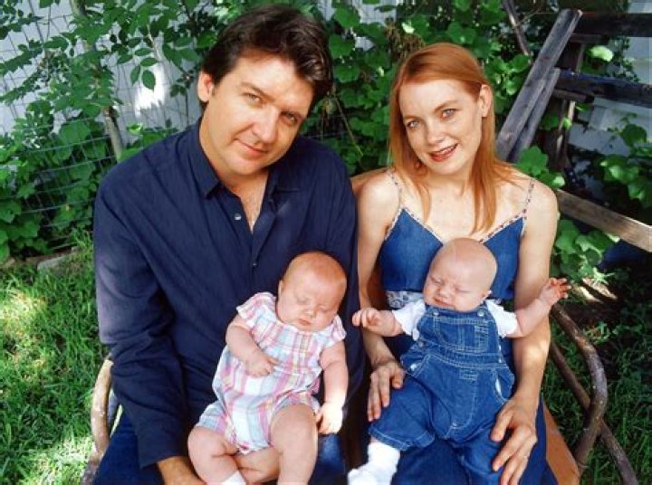 Bruce Robison (Country Singer) - Age, Birthday, Bio, Facts, Family, Net Worth, Height & More