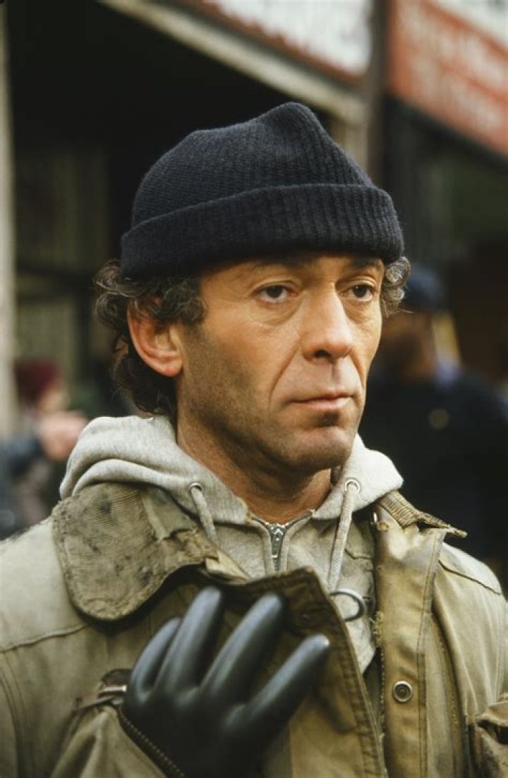 Bruce Weitz (TV Actor) - Age, Birthday, Bio, Facts, Family, Net Worth, Height & More