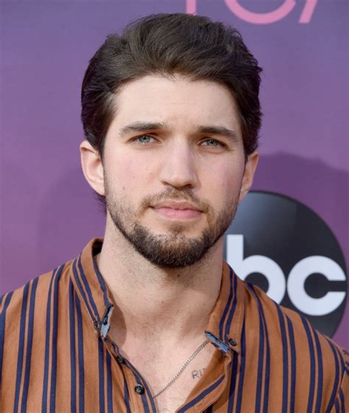 Bryan Craig (Soap Opera Actor) - Age, Birthday, Bio, Facts, Family, Net Worth, Height & More