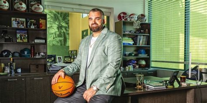 Bryan Hodgson Biography, Age, Height, Wife, Net Worth, Family