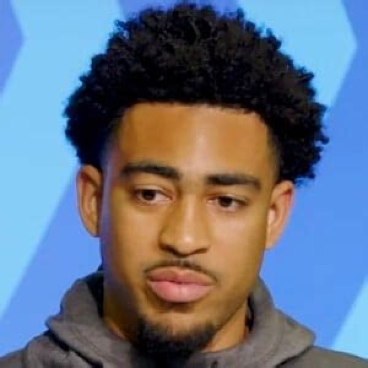 Bryce Young (Football Player) - Age, Birthday, Bio, Facts, Family, Net Worth, Height & More