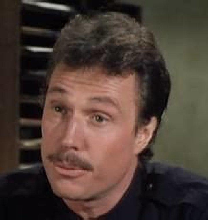 Bucklind Beery Biography, Age, Height, Wife, Net Worth, Family