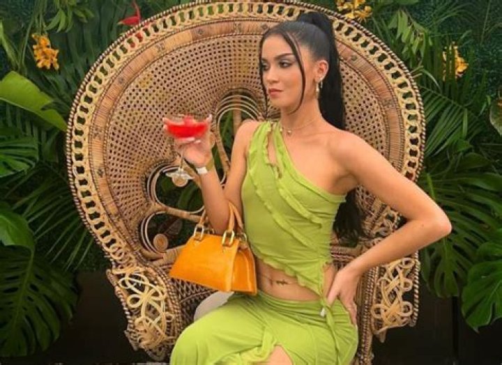 Caitlyn Rae (YouTube Star) - Age, Birthday, Bio, Facts, Family, Net Worth, Height & More