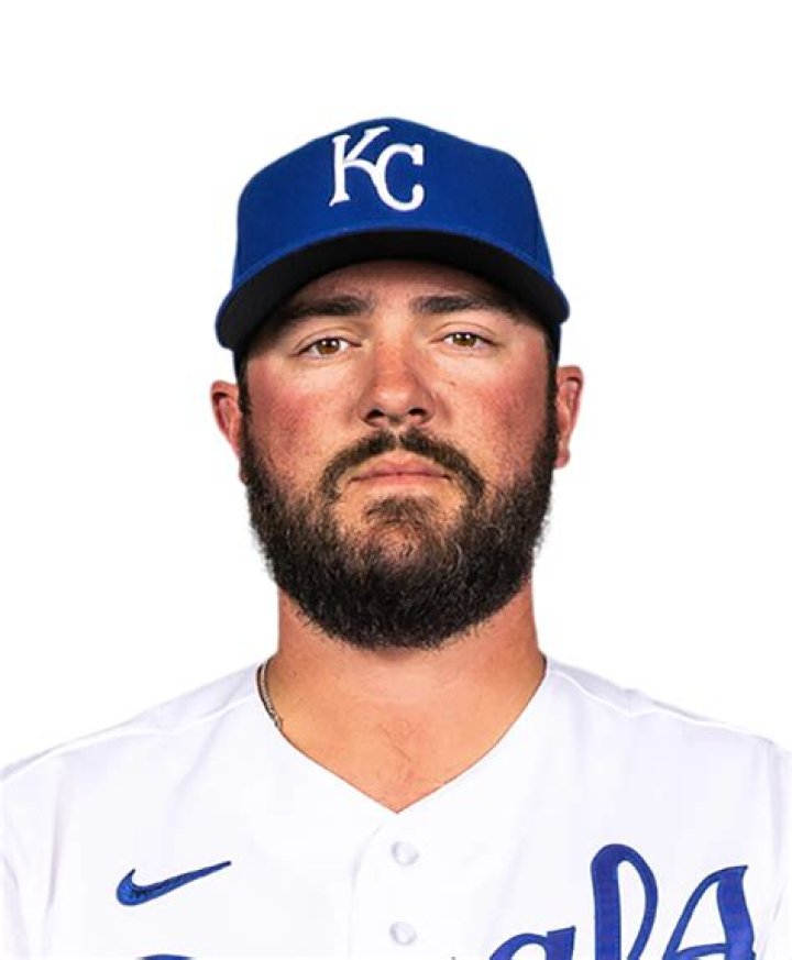 Cam Gallagher Biography, Age, Height, Wife, Net Worth, Family