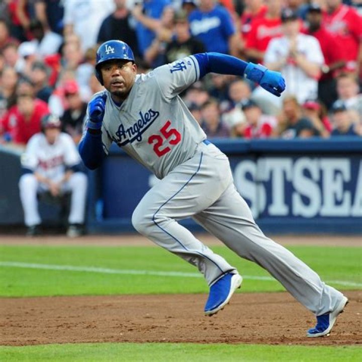 Carl Crawford Biography, Age, Height, Wife, Net Worth, Family