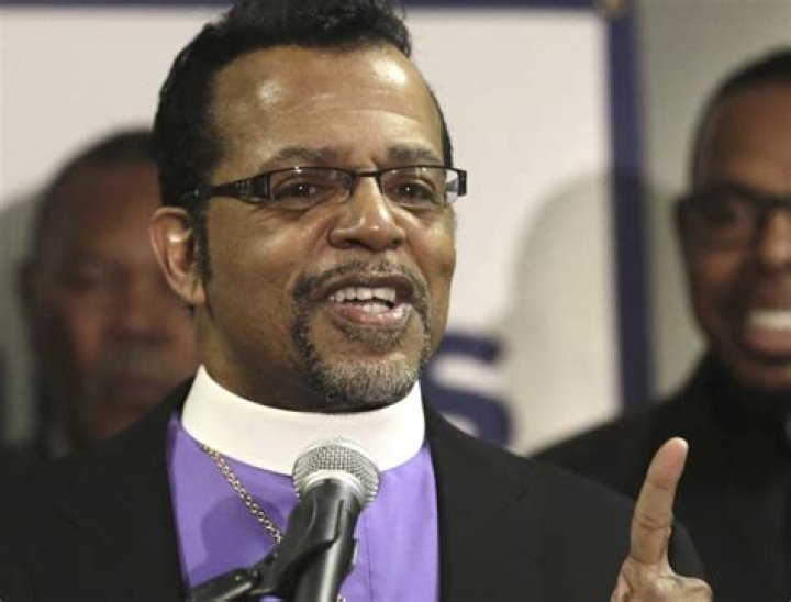 Carlton Pearson Biography, Age, Height, Wife, Net Worth, Family
