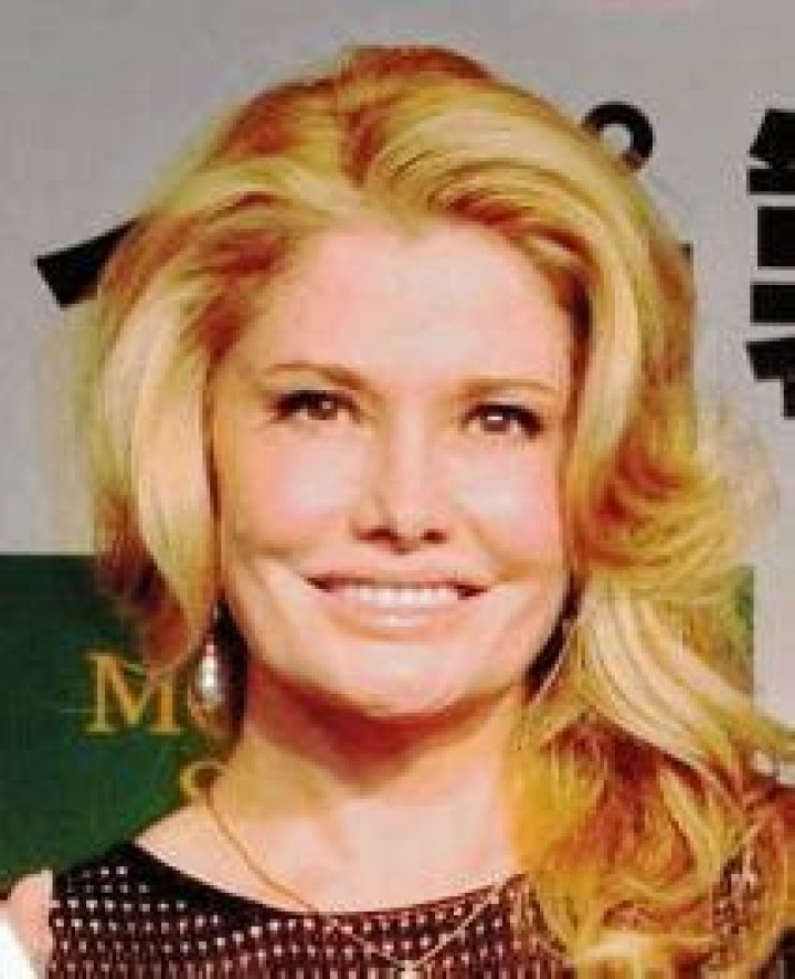 Carolyn Kawasaki Biography, Age, Height, Husband, Net Worth, Family