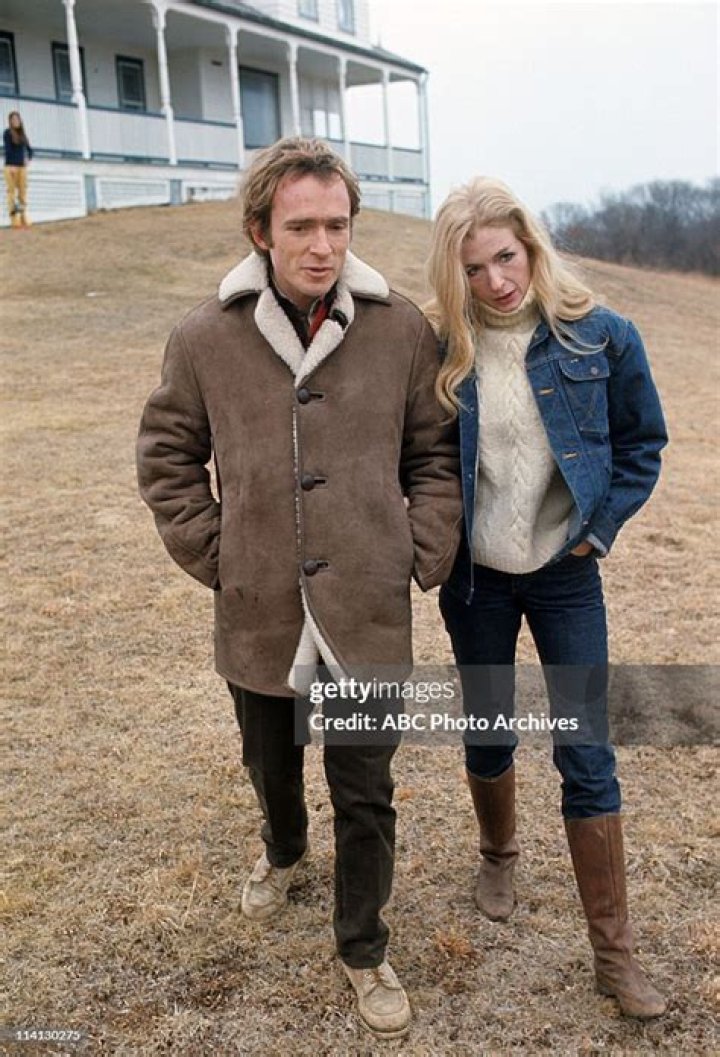 Carrie Nye (Stage Actress) - Age, Birthday, Bio, Facts, Family, Net Worth, Height & More