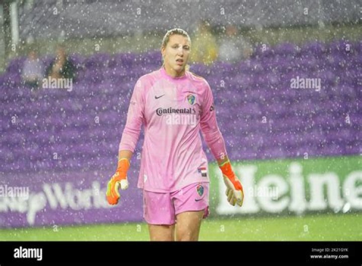 Casey Murphy Biography, Age, Height, Husband, Net Worth, Family