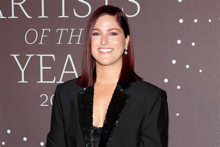 Cassadee Pope Biography, Age, Height, Husband, Net Worth, Family