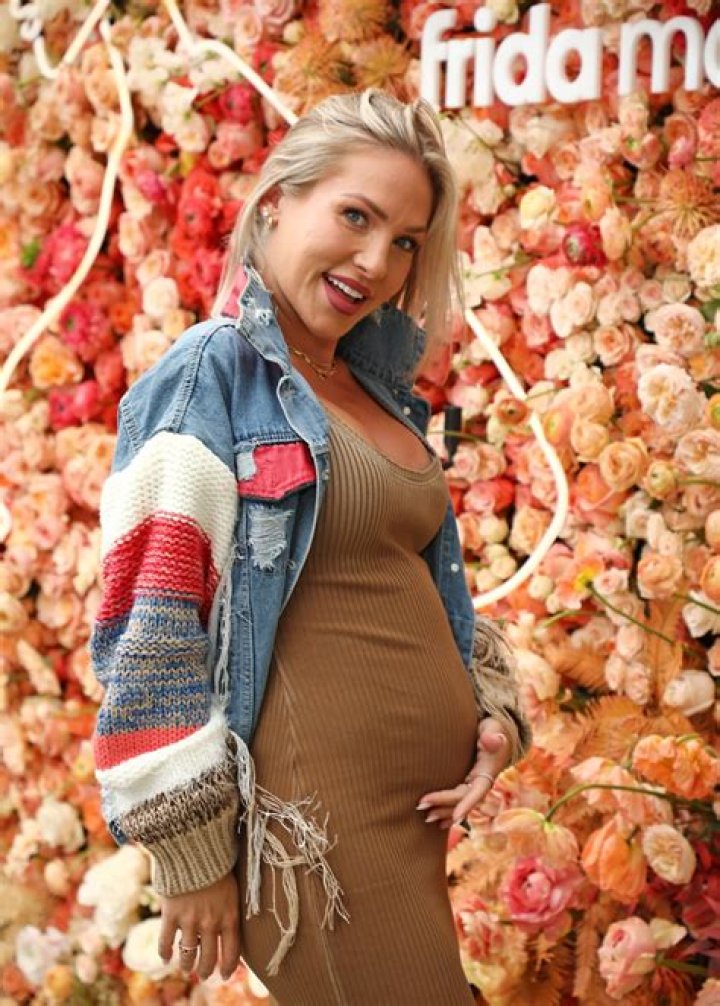 Celebrities Who Ate Their Placentas After Giving Birth: Stars’ Post-Delivery Confessions