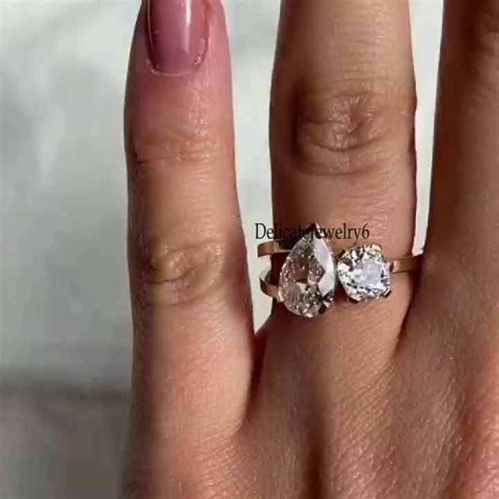 ‘Toi et Moi’ 2-Stone Engagement Rings: See Megan Fox, Ariana Grande and More Rocking the Trend