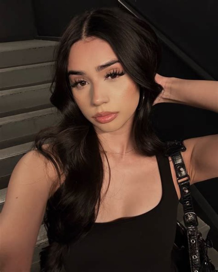  Celise Robledo