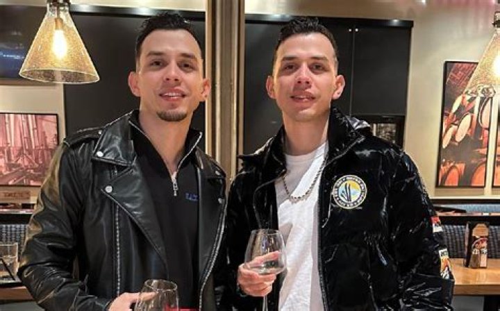 César Parra (Cantante de Música Mundial) - Edad, cumpleaños, biografía, hechos, familia, patrimonio neto, altura y más