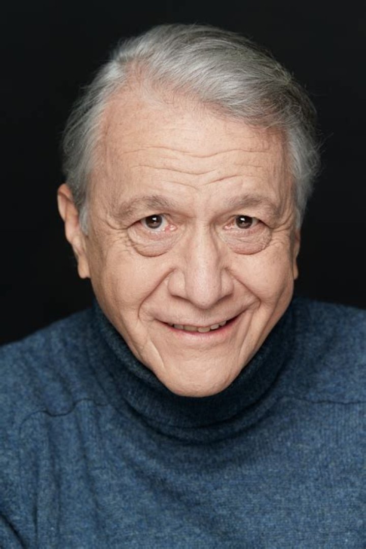 César Sánchez (Guitarist) - Age, Birthday, Bio, Facts, Family, Net Worth, Height & More