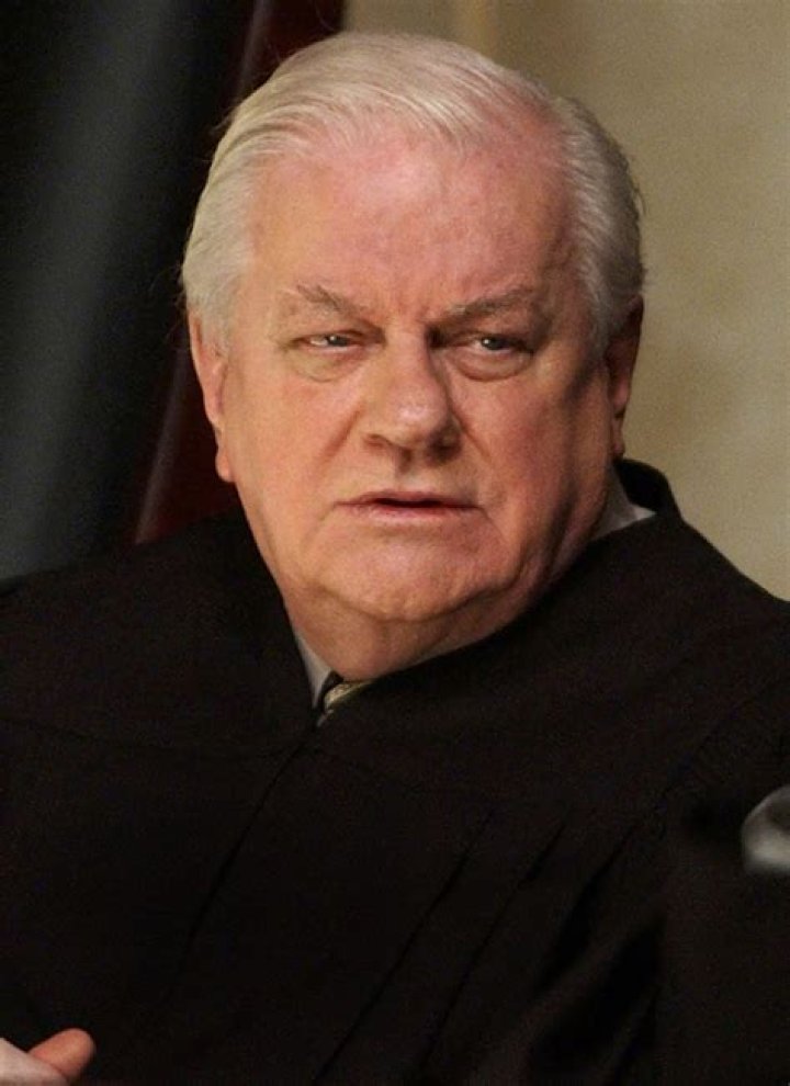 Charles Durning (Movie Actor) - Age, Birthday, Bio, Facts, Family, Net Worth, Height & More