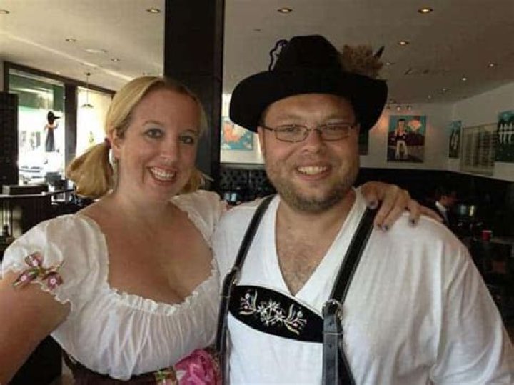 Charles Pol married to Girlfriend Kelly pol? Or did they break up? 2022