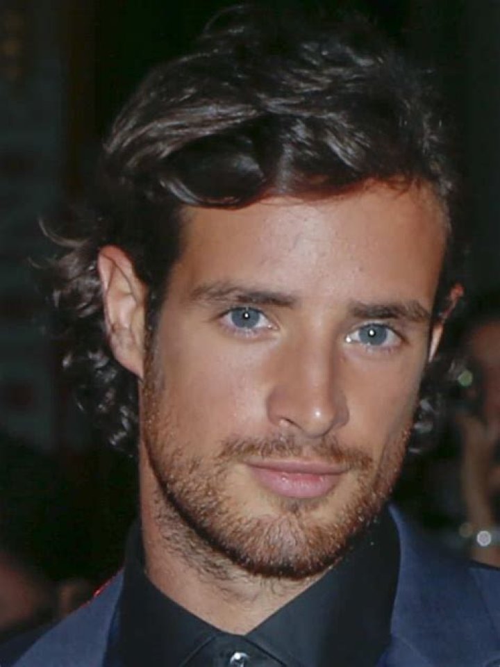 Charlie Carrick (TV Actor) - Age, Birthday, Bio, Facts, Family, Net Worth, Height & More