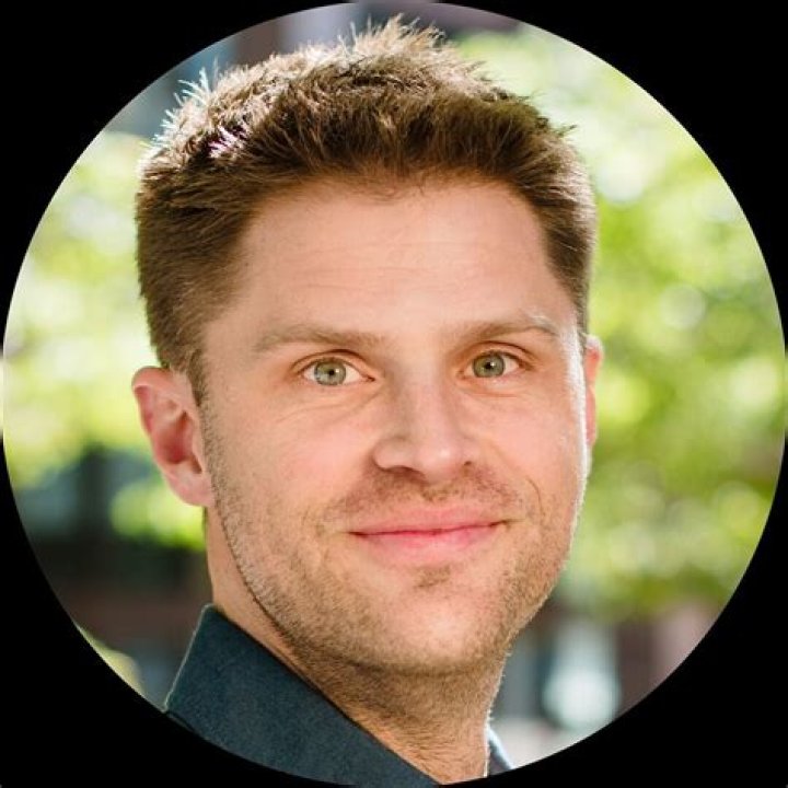 Charlie Hoehn Biography, Age, Height, Wife, Net Worth, Family