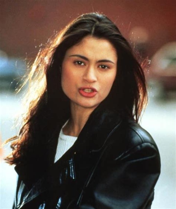 Charlotte Lewis Biography, Age, Height, Husband, Net Worth, Family