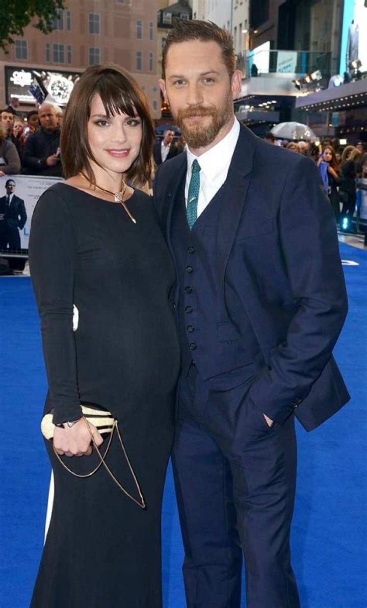 How tall is Charlotte Riley