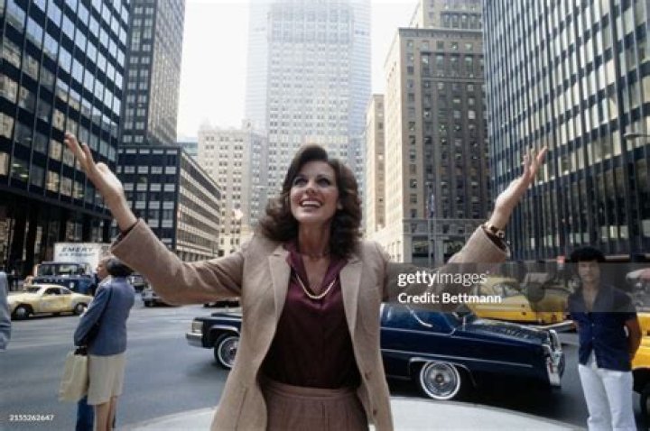 Cheryl Prewitt Biography, Age, Height, Husband, Net Worth, Family