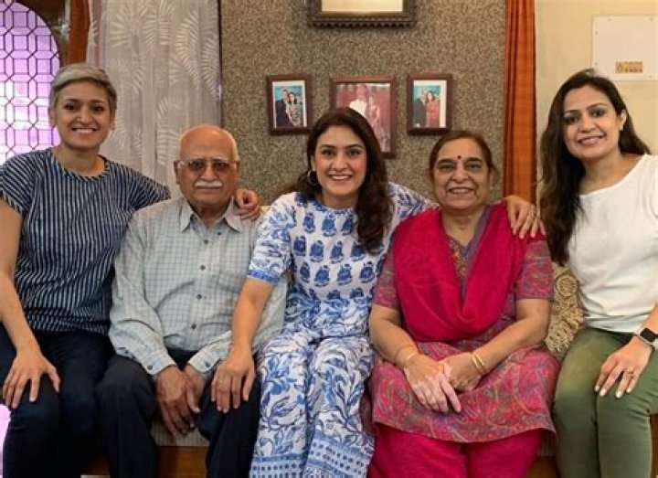 Chetna Makan (Chef) - Age, Birthday, Bio, Facts, Family, Net Worth, Height & More