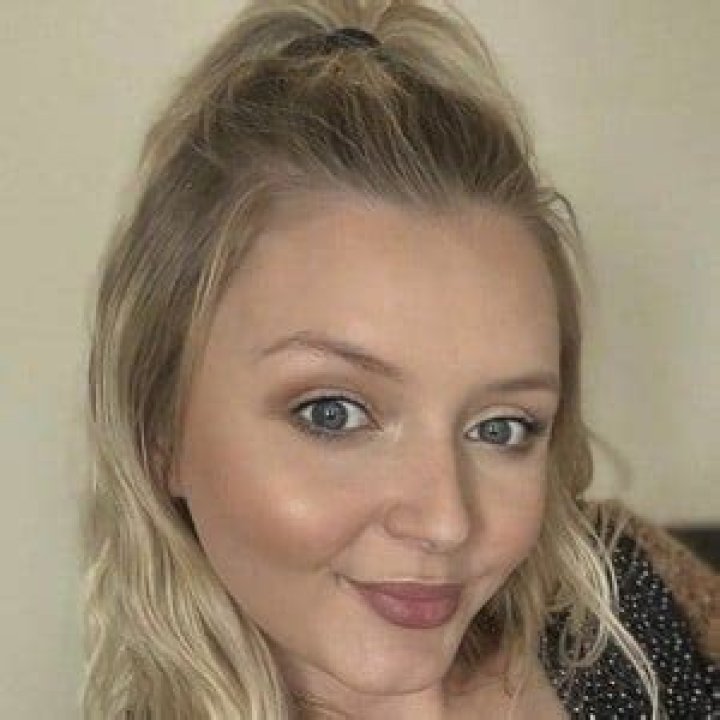 Chloe Haycock (TikTok Star) - Age, Birthday, Bio, Facts, Family, Net Worth, Height & More