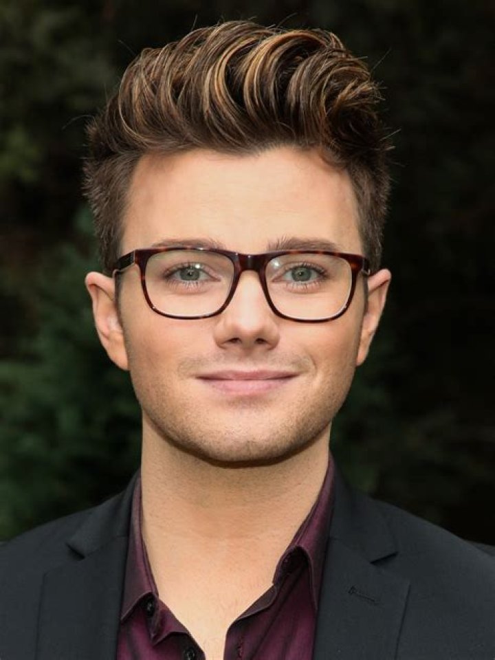 How tall is Chris Colfer