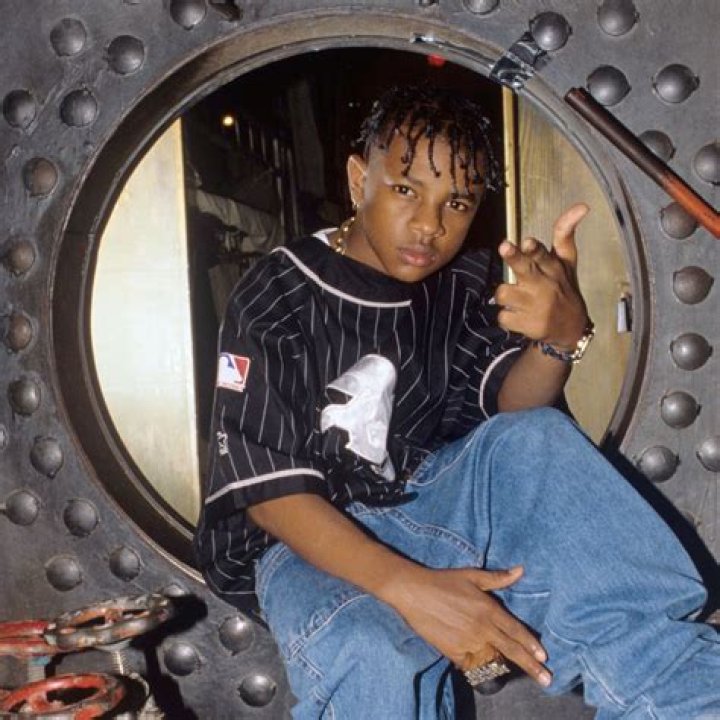 Chris Kelly (Rapper) - Age, Birthday, Bio, Facts, Family, Net Worth, Height & More