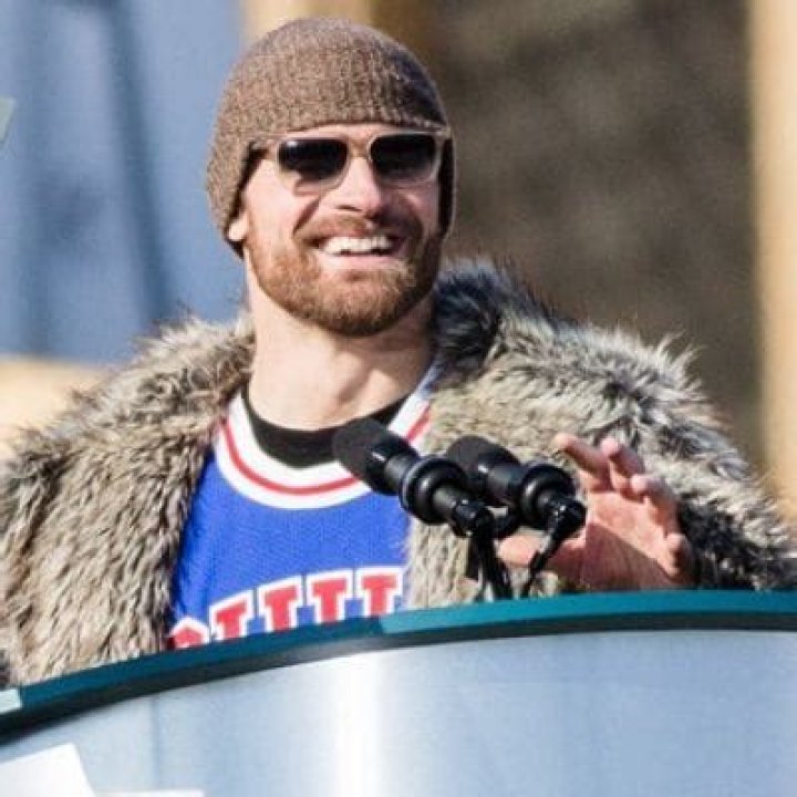 
Chris Long Children: How Many Children Does He Have? Family And Wiki 