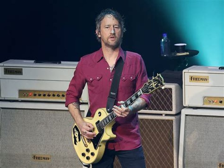 Chris Shiflett Biography, Age, Height, Wife, Net Worth, Family