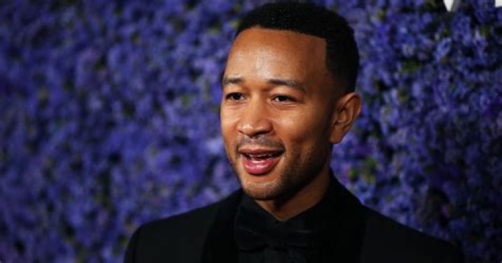 Oh Yes! John Legend Autographs His Albums Shirtless And The Video Might Make Us Pass Out