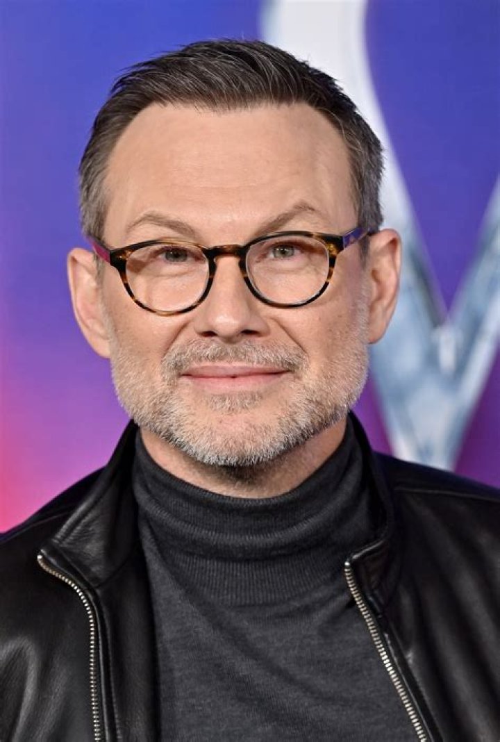 How tall is Christian Slater