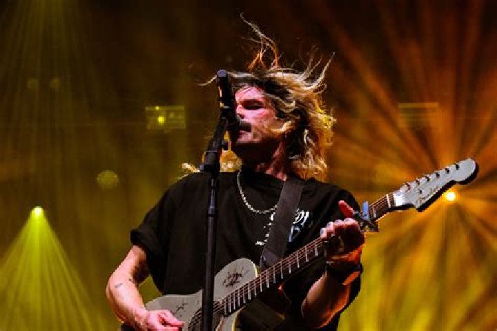 Christian Zucconi Biography, Age, Height, Wife, Net Worth, Family