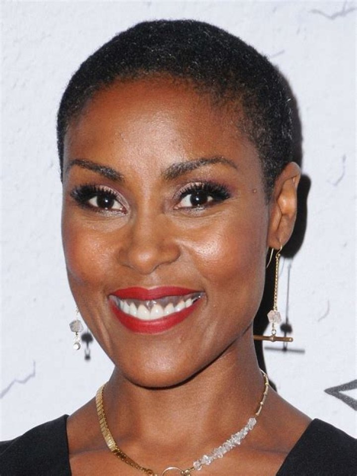 Christine Adams