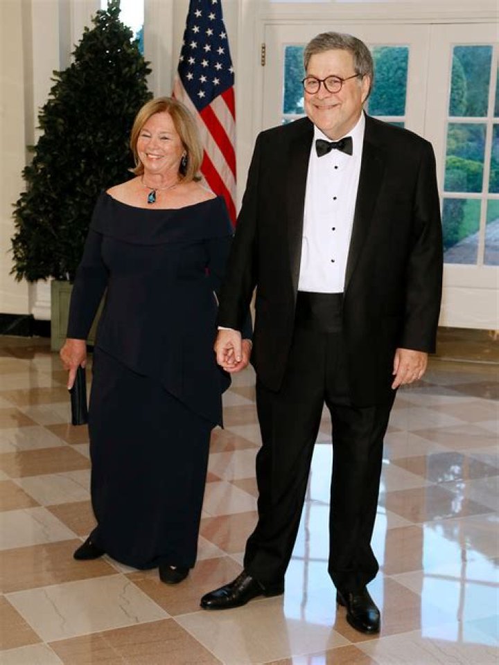 Christine Barr [William Barr Wife] Age, Wiki-Bio.