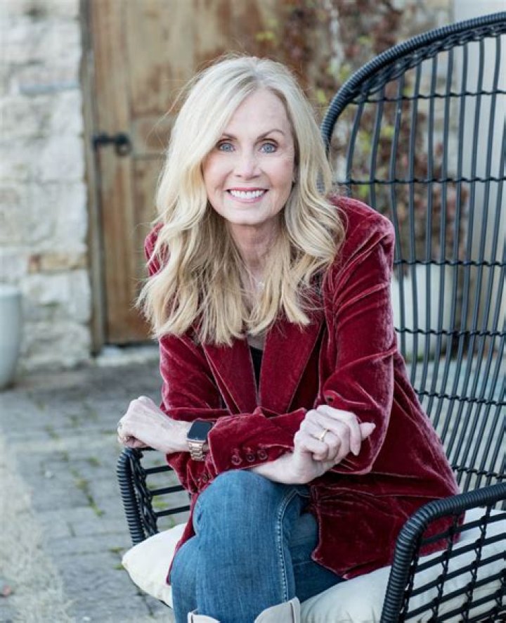Chrys Howard (Self-Help Author) - Age, Birthday, Bio, Facts, Family, Net Worth, Height & More