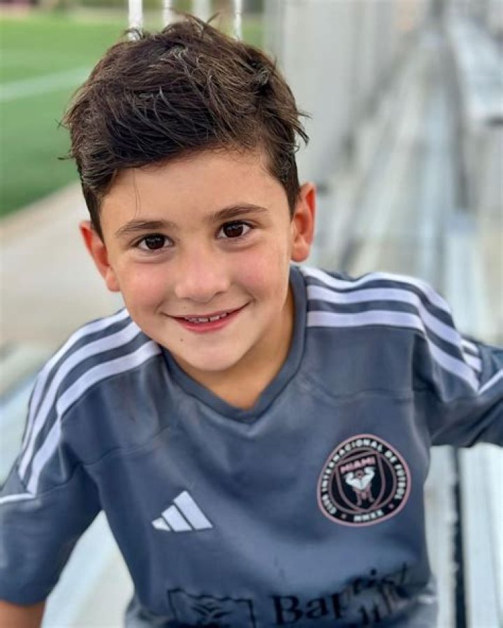 Ciro Messi (Family Member) - Age, Birthday, Bio, Facts, Family, Net Worth, Height & More