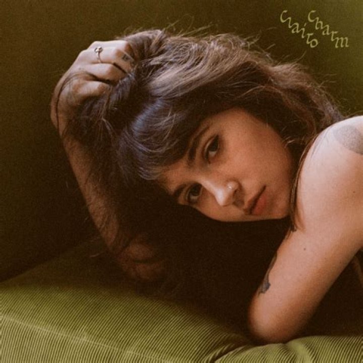 Clairo (Pop Singer) - Age, Birthday, Bio, Facts, Family, Net Worth, Height & More