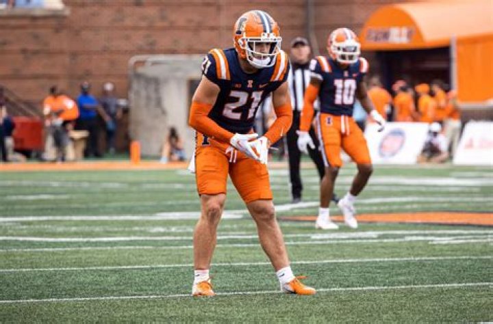 Clayton Bush (Instagram Star) - Age, Birthday, Bio, Facts, Family, Net Worth, Height & More