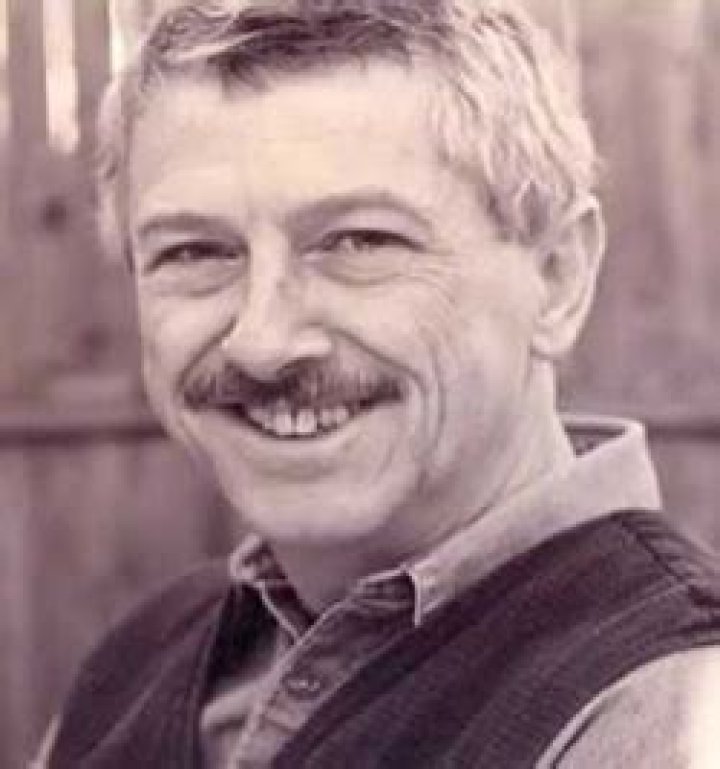 Clayton Valli Biography, Age, Height, Wife, Net Worth, Family