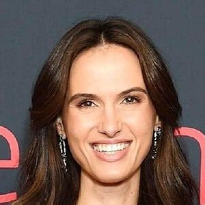 Cleo Abram (TikTok Star) - Age, Birthday, Bio, Facts, Family, Net Worth, Height & More