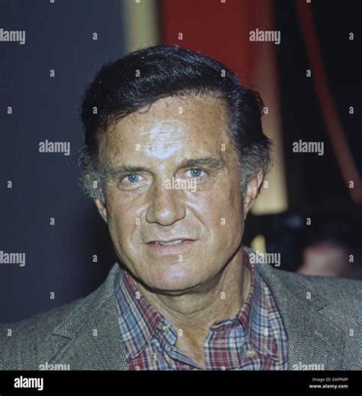 Cliff Robertson (Movie Actor) - Age, Birthday, Bio, Facts, Family, Net Worth, Height & More