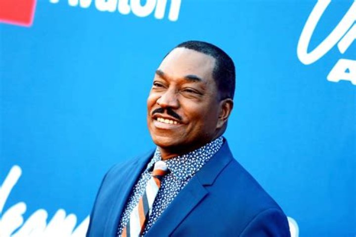 Clifton Powell (Movie Actor) - Age, Birthday, Bio, Facts, Family, Net Worth, Height & More