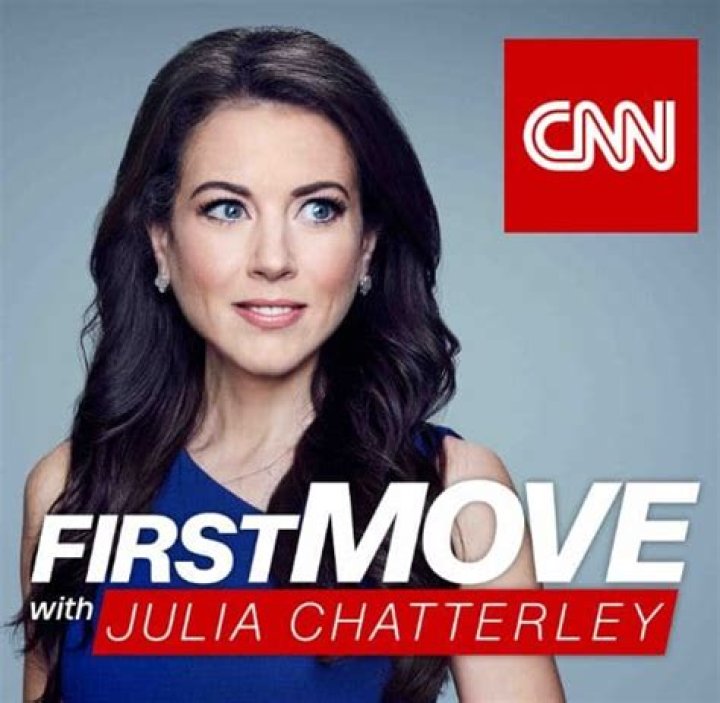 
CNN Reporter Julia Chatterley Husband & Salary – Everything We Have On Her 