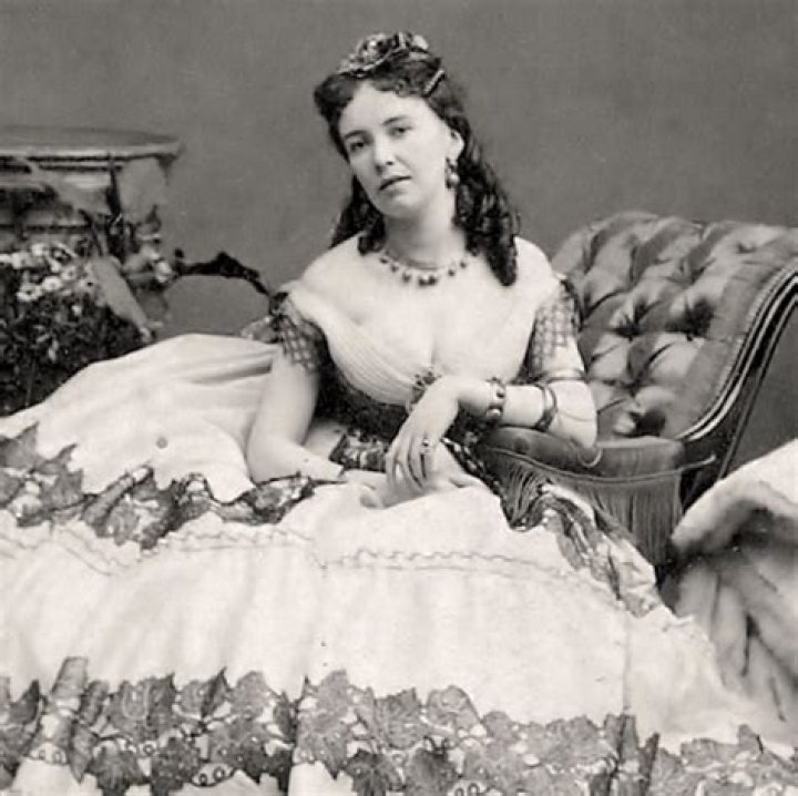 Cora Pearl: 19th-Century France's Favorite Courtesan