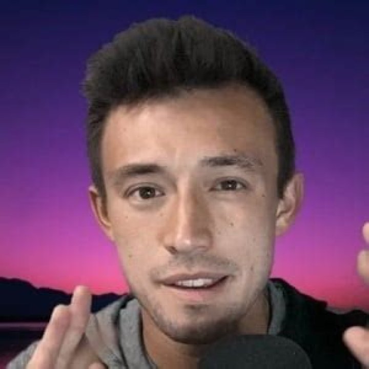 Corey Simoneaux (TikTok Star) - Age, Birthday, Bio, Facts, Family, Net Worth, Height & More