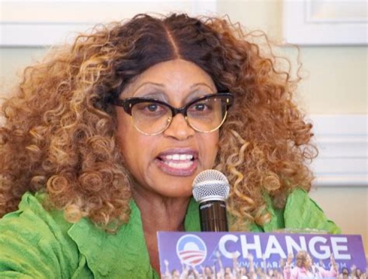 Corrine Brown (Politician) - Age, Birthday, Bio, Facts, Family, Net Worth, Height & More