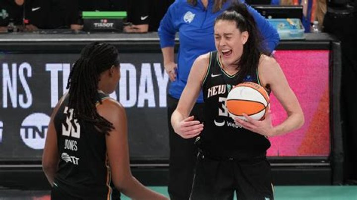 Corwyn Collier Height, Weight, Net Worth, Age, Birthday, Wikipedia, Who, Instagram, Biography